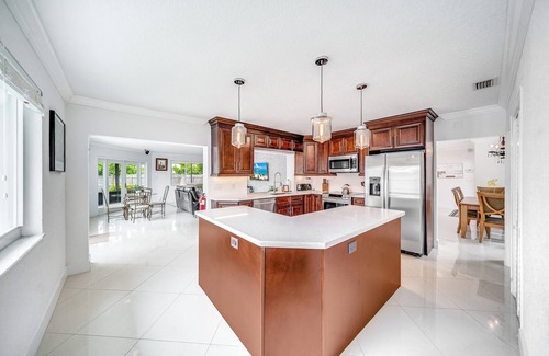 Lighthouse Point House | Private Home! Large Open Backyard+Close 2 Beach!