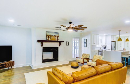 Isle of Palms House | Private home near marina with fenced yard, covered deck, firepit & grill