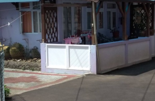 Vacoas-Phoenix House | Private House for Rent in Mauritius at a very competitive Price and very secure.