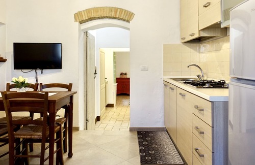 San Quirico d'Orcia Apartment | Private apartment for 5 people 5 minutes from the hot springs
