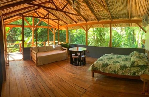 Dominical Cabin | Private jungle “Loft del Rio” river access