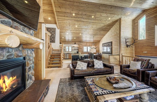 Breckenridge Cabin | Private log cabin in the woods with everything you come to Colorado for