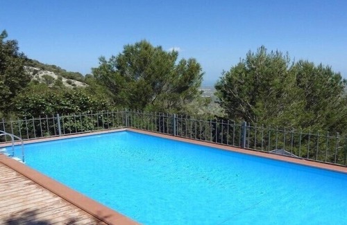 Fasano Villa | Private Luxury Villa Heated Pool, Seaviews, Air-Con, Fast Wi-Fi, near Hill Towns