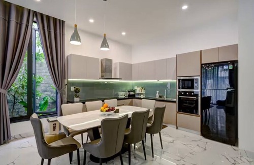 Ngu Hanh Son Villa | Private Luxury villa/Pool/Full AC/Free pick up