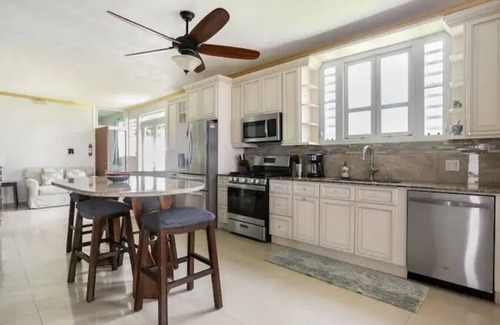 Cienaga Alta House | Private Luxury Villa in El Yunque Rainforest/Pool and Generator
