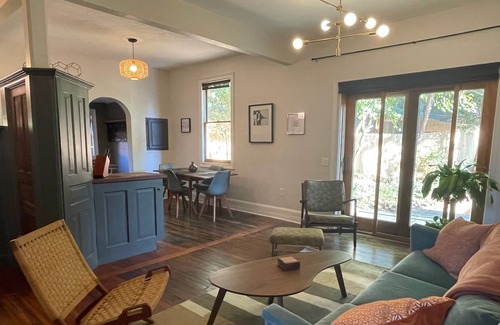 Asheville Cottage | Private Modern Cottage 10 min walk to River Arts and South Slope