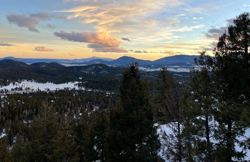 Kings Valley House | Private Mountain Getaway with Majestic Views