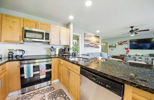 Princeville Apartment | Private Oceanfront Ohana Retreat Near Hanalei!