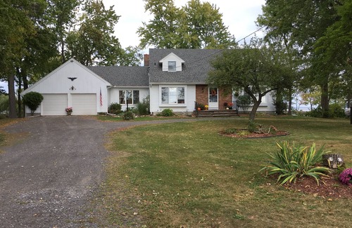 Brewerton House | Private Oneida Lake Getaway
