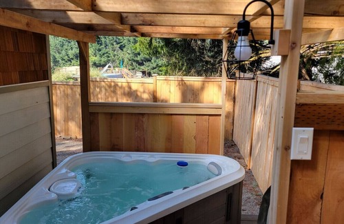 Marcola Apartment | Private pet friendly, No cleaning Fees