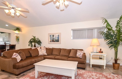 Horton Shores House | Private Pool, 3BR, 2BA Pet Friendly Steps to Beach!!