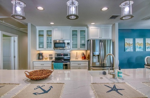 Rockport House | Private Pool and Canal! Live it up at Bahia Bay Breeze