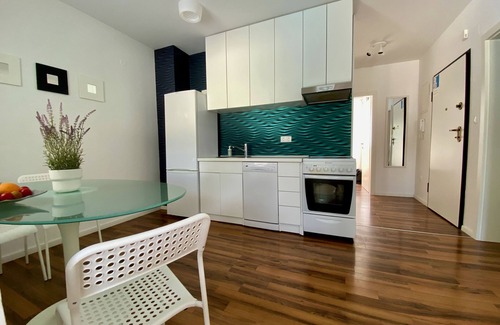 Silo Apartment | Private pool and Mediterranean garden apt Mia