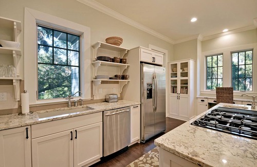 Vanderhorst Plantation House | PRIVATE POOL! Beautiful Vanderhorst Home!