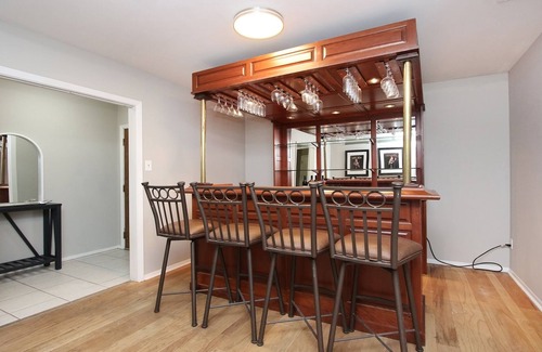 Spring Branch Central House | ✨Private Pool, City Oasis, King Suite, Hot Tub, & Bar✨