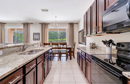 Loughman House | Private Pool, Game Room | Perfect for Large Groups - Sleeps 22