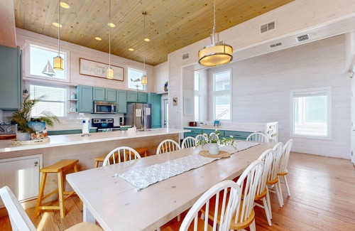 Safe Harbor House | Private Pool, Gated Community, Golf Cart Included