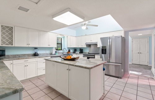Saint Simons Heights House | Private Pool~Hot Tub~Fire Pit~Playground~2 King Suites~Only 2 mi from Beach