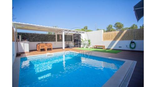 Palhais Villa | Private Pool Luxury Barreiro VIlla