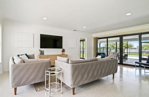 Palm Beach - West Palm Beach House | Private Pool Retreat, Tranquil Near Dt & Beach