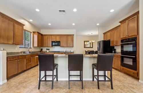 Power Ranch House | Private Pool with Waterslide, Playground & Tons of Games |Gilbert |Bell Bank Park |Schnepf farms