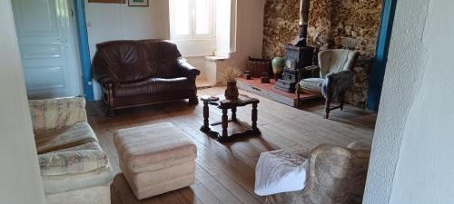 Olalhas House | Private Property & Pool - Kingdom of Stone