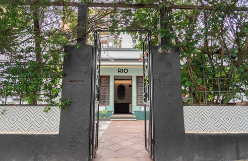 Zona 4 House | Private room with shared bathroom Hostel in Guatemala City vibrant zona 4!