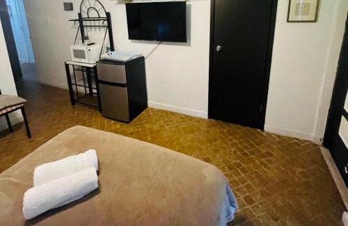 Caimito Bed & Breakfast | Private Room and Bath for 2