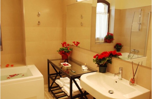 Arbizu Apartment | Private room in charming rural hotel 8