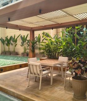 Bopal House | Private Room in Luxury Urban Oasis