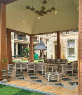 Bopal House | Private Room in Luxury Urban Oasis