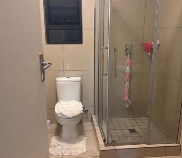 Kareeberg Apartment | Private room in Midview Gardens 833 joan end