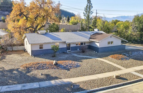 Northeast Colorado Springs House | Private Room l Shared Executive Travel Home l Near Hospitals & SO MUCH MORE!