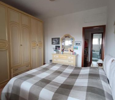 Lorenteggio House | Private room Talika - Apartment shared with the Host