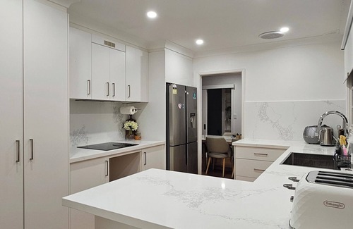 East Lindfield House | Private Room with shared bathroom