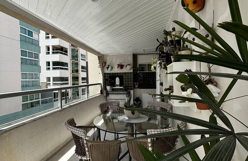 Itapema Apartment | Private room with air conditioning, TV, minibar. In a beautiful apartment, 250m from the beach. shared