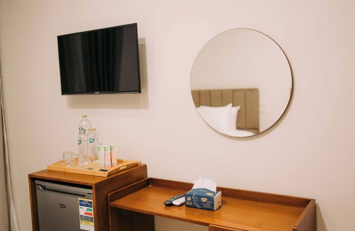 Kafrat al Jabal Apartment | Private rooms in a historic family home