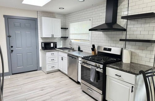 Barnum West House | Private Rooms near Downtown Denver & Sloan’s Lake (Room #3)