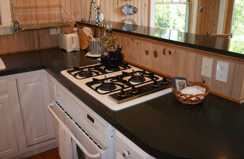 Long Island Cottage | Private sanctuary on Maine coastal island.