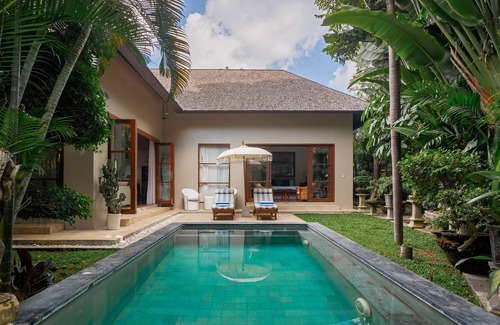 Berawa House | Private Sanctuary with Pool and Media Room - CHSE