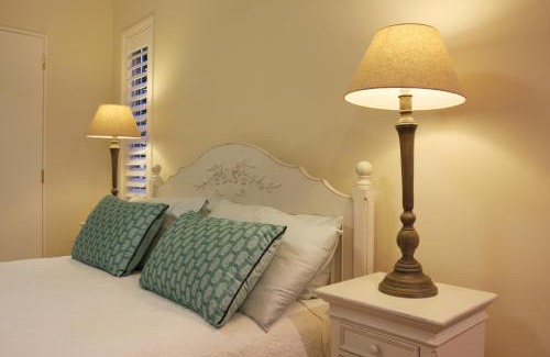 Hope Apartment | Private studio on Judi's Vineyard
