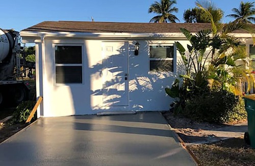 Naples Park Apartment | Private Studio Suite near the Beach