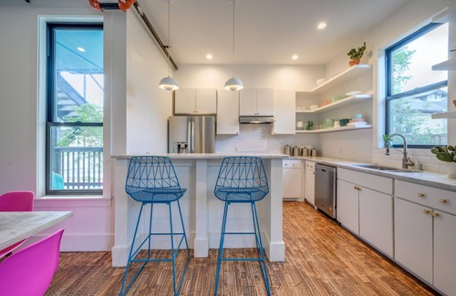 West End House | Private Suite in Historic B&B in the Heart of Austin: Sleeps 4 Guests!