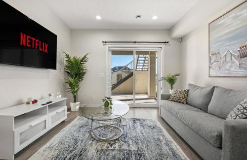 Sage Hill Apartment | Private Suite with Free Banff Pass, Netflix, Patio, Sleeps 4