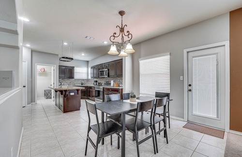 Palmhurst Cottage | Private Theater & Pool: Spacious Mission Home