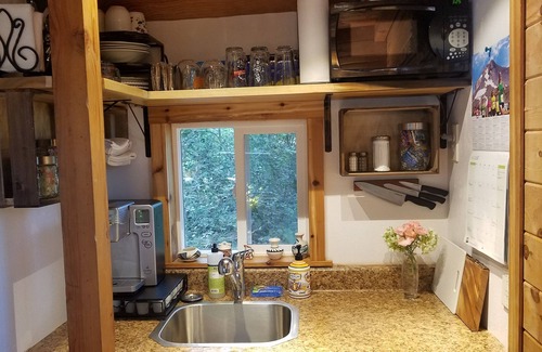 Beaverton Cabin | Private tiny forest cabin near Portland and local wineries.