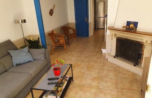El Palo House | Private townhouse with roof terrace close to the beach