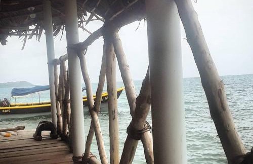 El Porvenir House | Private Traditional Hut on the water with 2 rooms