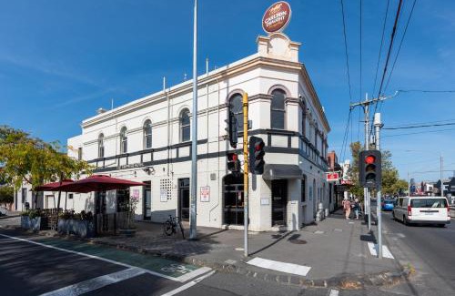 Fitzroy North Hotel | Private Unit in Heritage Building in Fitzroy North