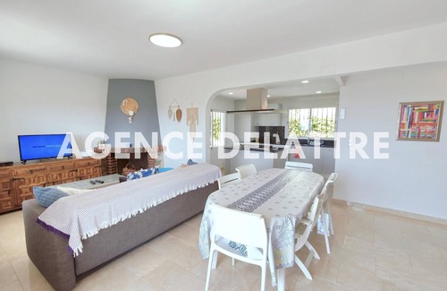Peniscola Ski Chalet | Private villa with swimming pool, 4 bedrooms, 2 bathrooms, air conditioning
